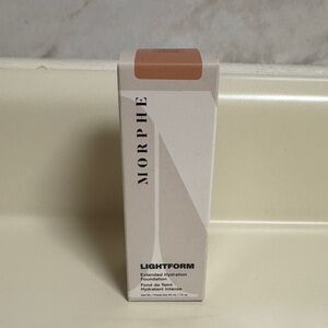 Morphe Lightform Foundation - Merium 11N